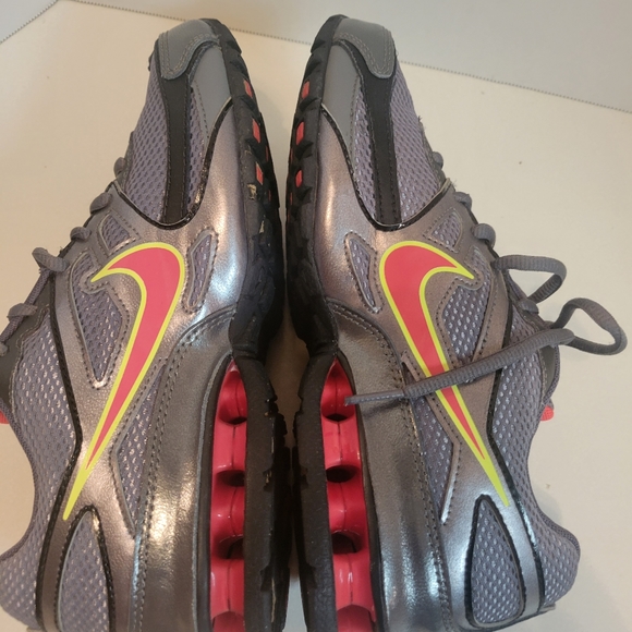 Nike Reax Run dominate Womens Run Dominate US Size 7 Gray Pink Sneakers Shoes - Picture 7 of 13